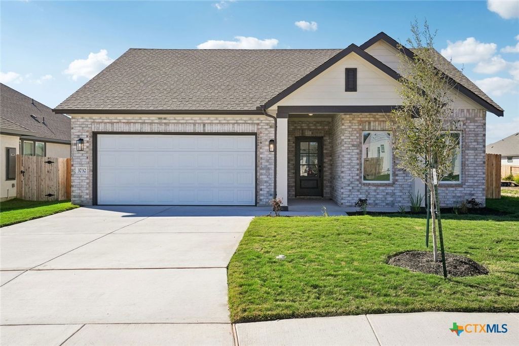 3732 Canby Oak Bluff, Seguin