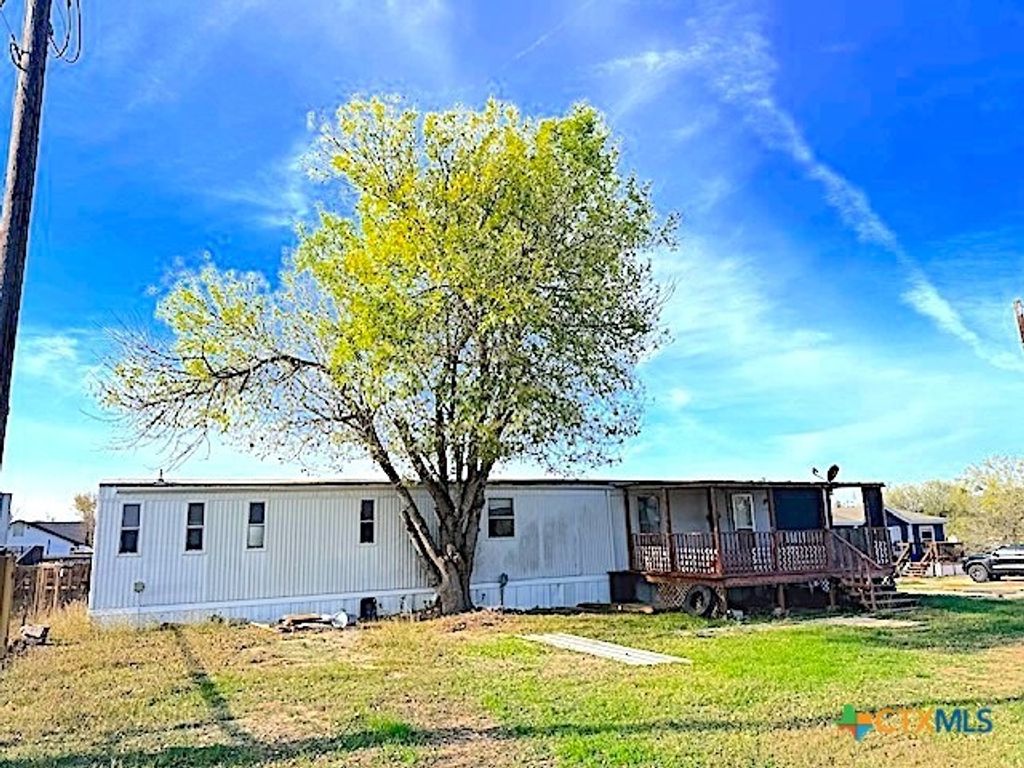 135 Creekway Lane, Seguin