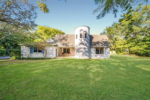 10900 Sw 90th Ave, Miami