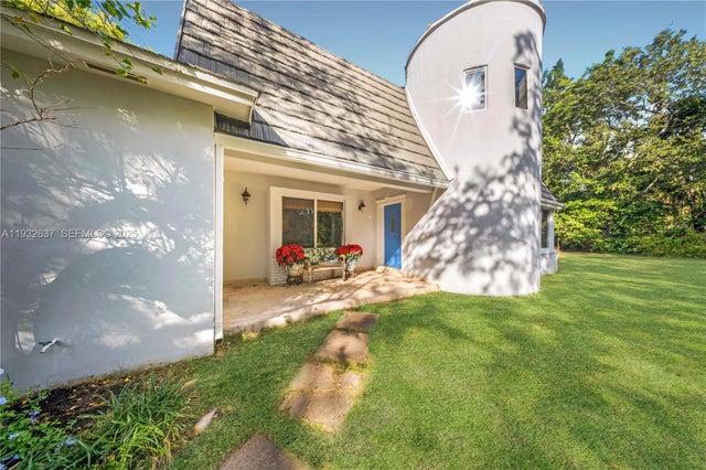 4 of 49 - 10900 Sw 90th Ave, Miami, FL