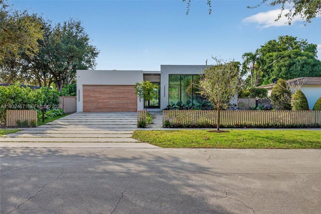 830 Oriole Ave, Miami Springs