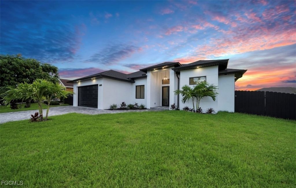 518 Nw 1st Ln, Cape Coral