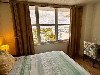 Photo of Listing #A11934286