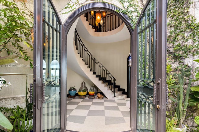 3 of 35 - 10330 W Broadview Dr, Bay Harbor Islands, FL