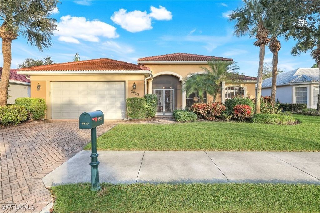 3815 Recreation Ln, Naples