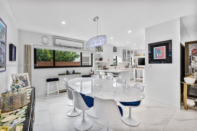 5 of 17 - 550 W 51st St, Miami Beach, FL