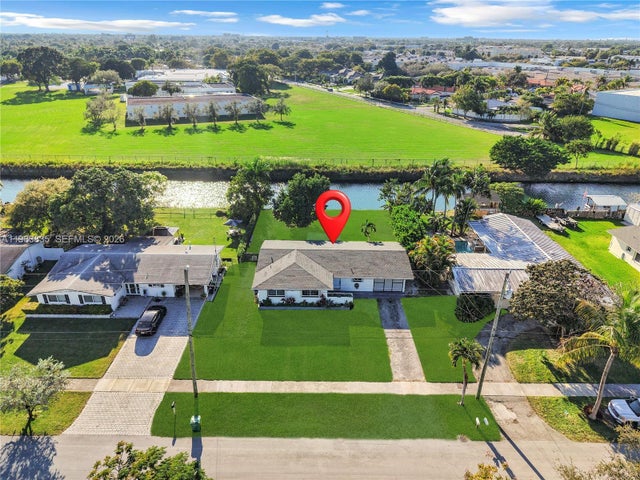 9980 Broad Channel Dr, Cutler Bay