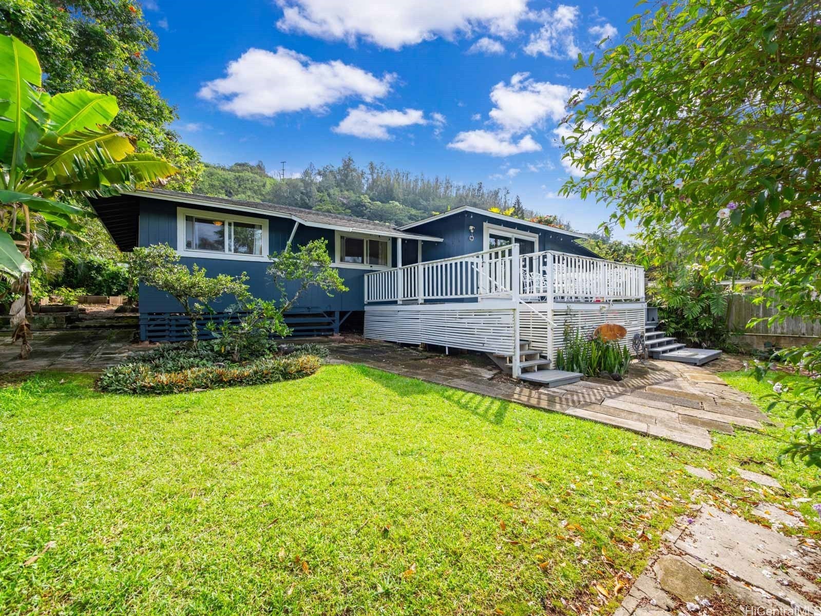 Photo of Listing #202528338