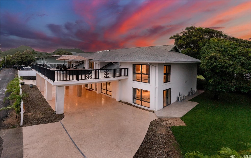 125 N Kalaheo Avenue, Kailua