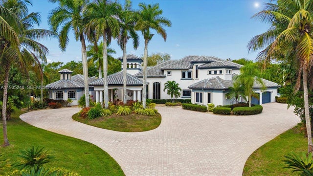 3079 Old Still Ln, Weston