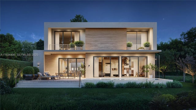 2096 Alamanda Dr, North Miami