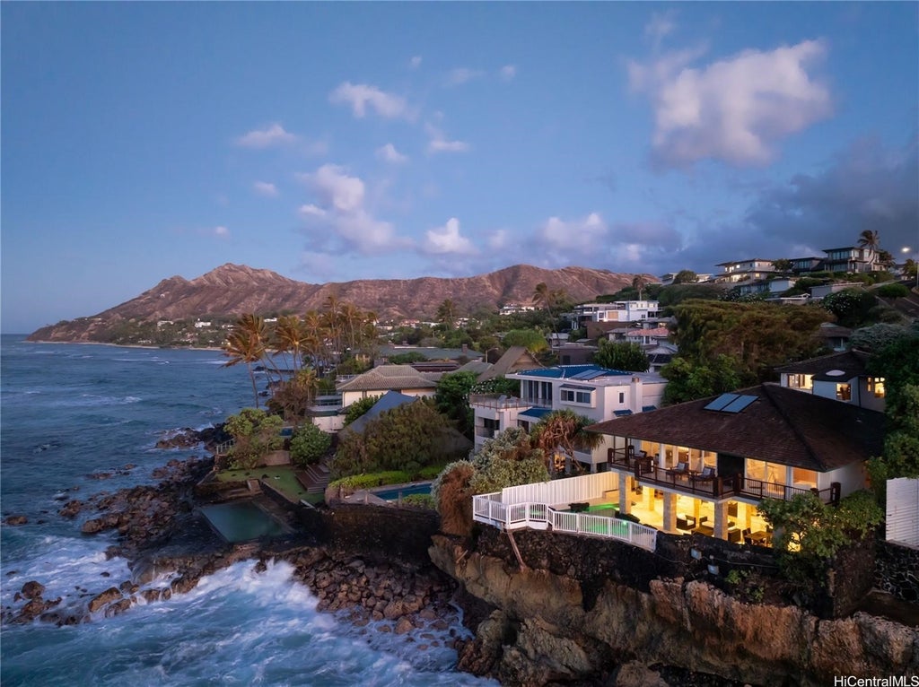 4240 Kaikoo Place, Honolulu