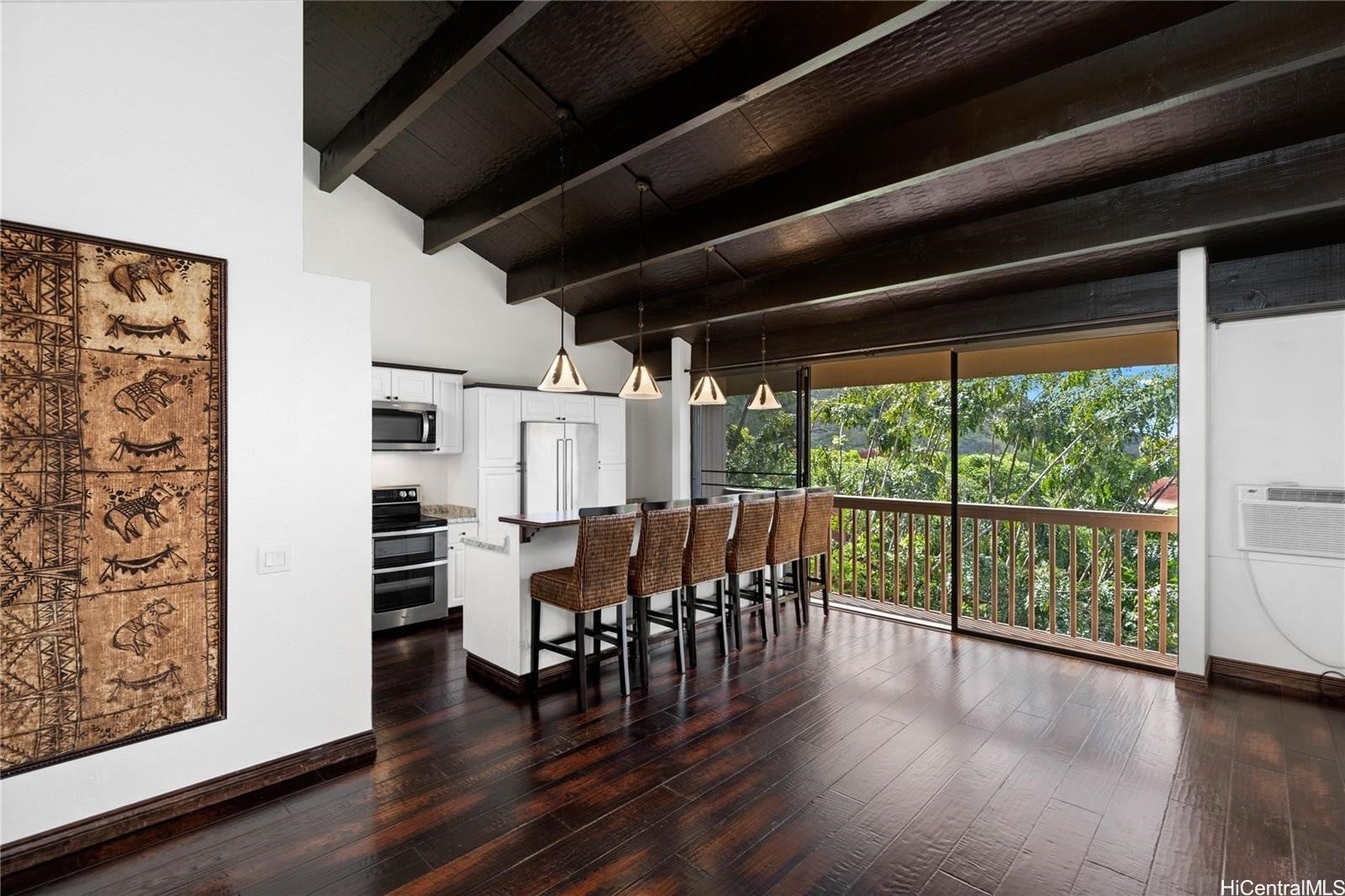 Photo of Listing #202528425