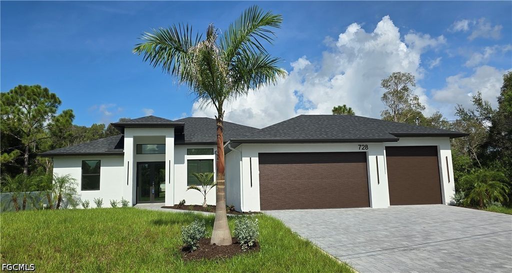 728 La Plata Ave, Lehigh Acres