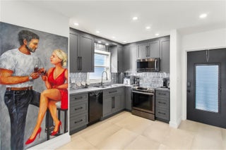 Photo of Listing #A11931844