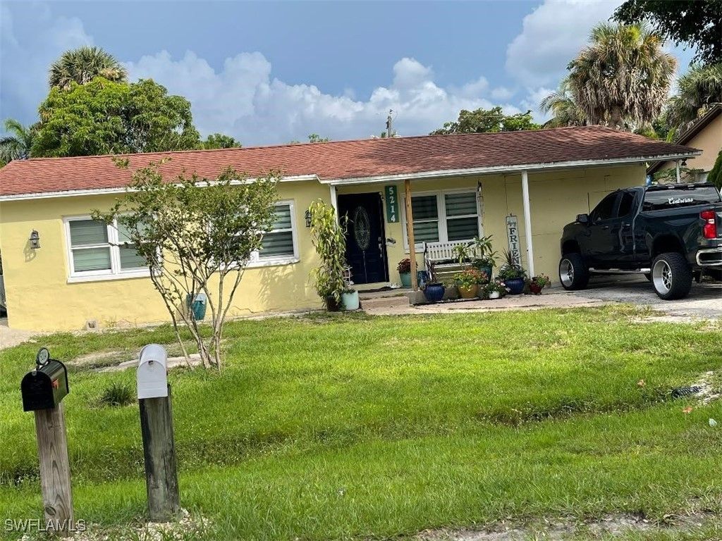 5214 Carlton St, Naples