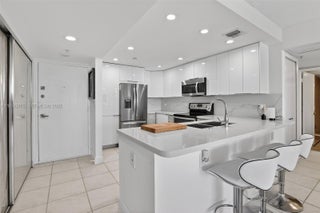 Photo of Listing #A11936076