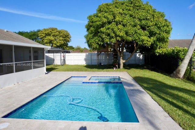 9549 Burlington Pl, Boca Raton