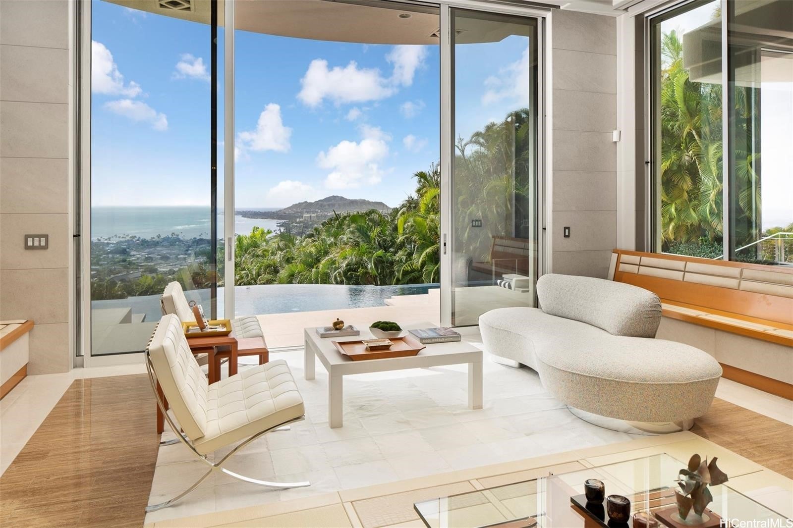 Photo of Listing #202528535