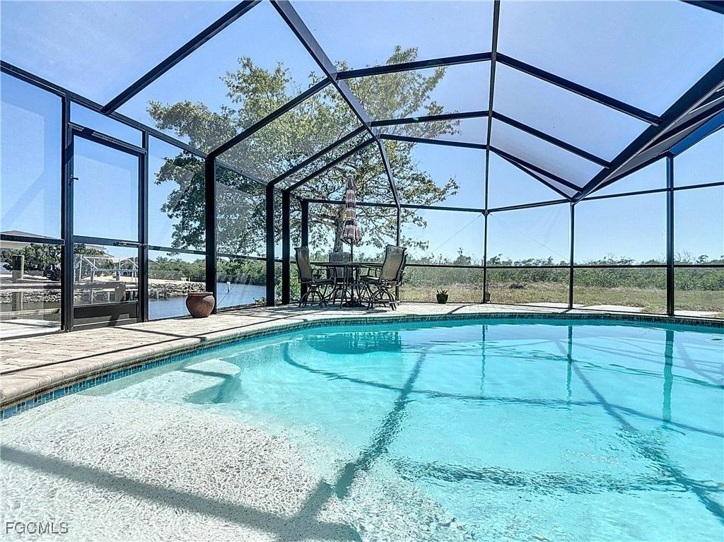 11481 Rebecca Cir, FORT MYERS BEACH