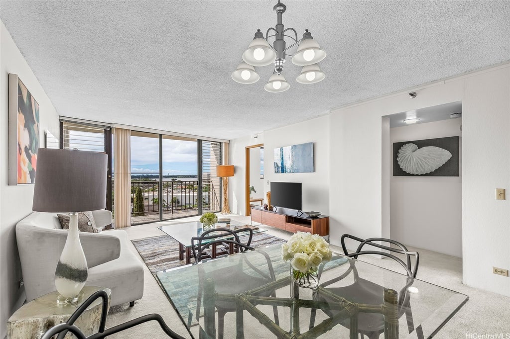 (unit #a808) 98-501 Koauka Loop, Aiea