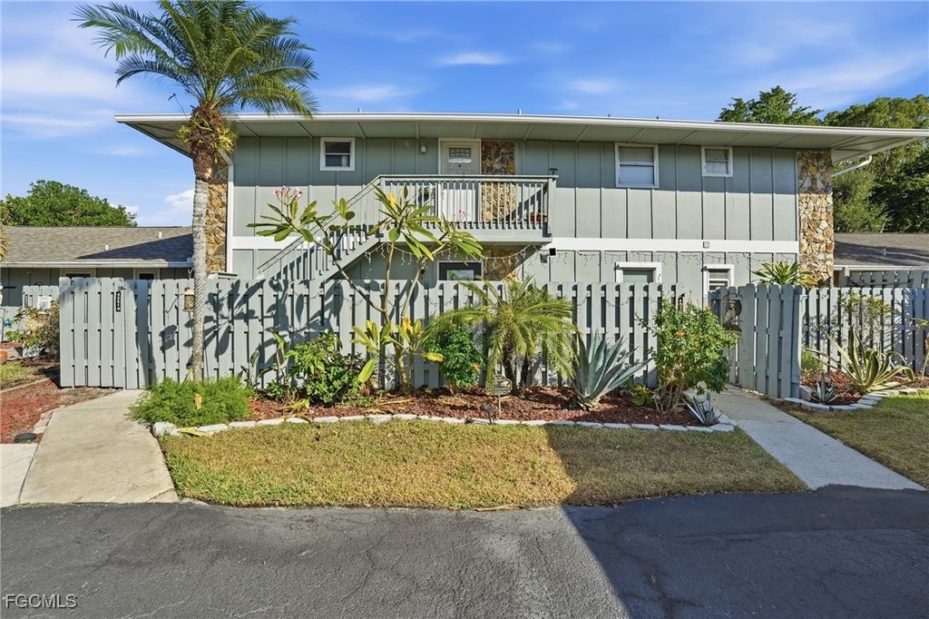 4251 Island Cir 7, FORT MYERS