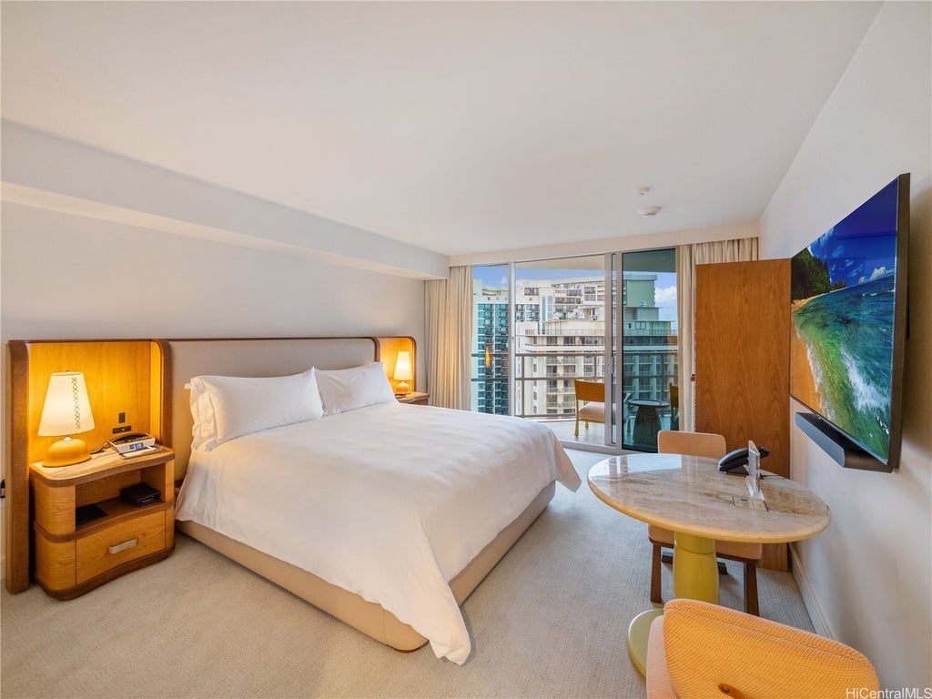 (unit #1906) 223 Saratoga Road, Honolulu