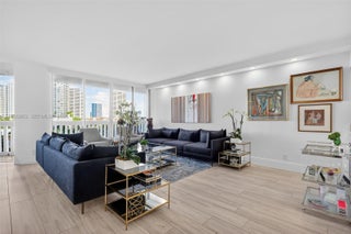 Photo of Listing #A11936963