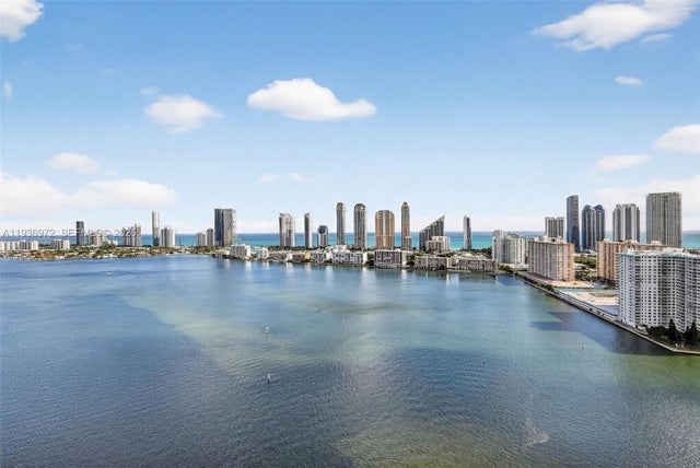 2600 Island Blvd 3006, Aventura