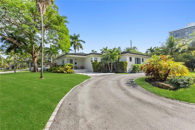 800 Ne 72nd St, Miami