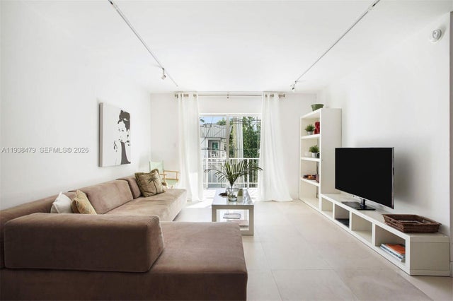 5 of 23 - 201 Jefferson Ave 2e, Miami Beach, FL