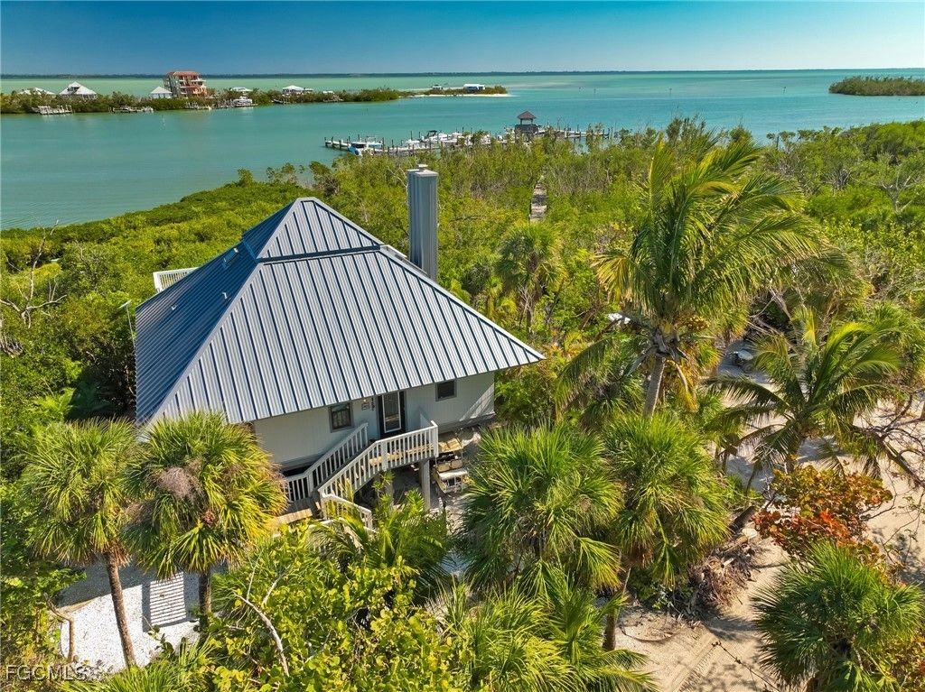 4490 Harbor Bend Dr, Upper Captiva