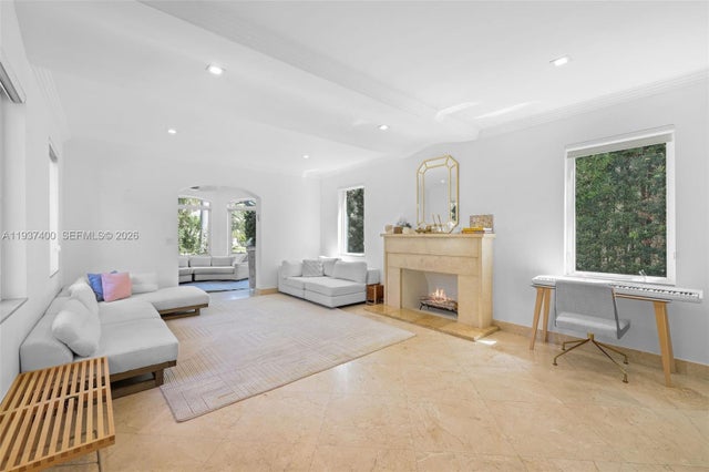 4 of 27 - 4490 Royal Palm Ave, Miami Beach, FL