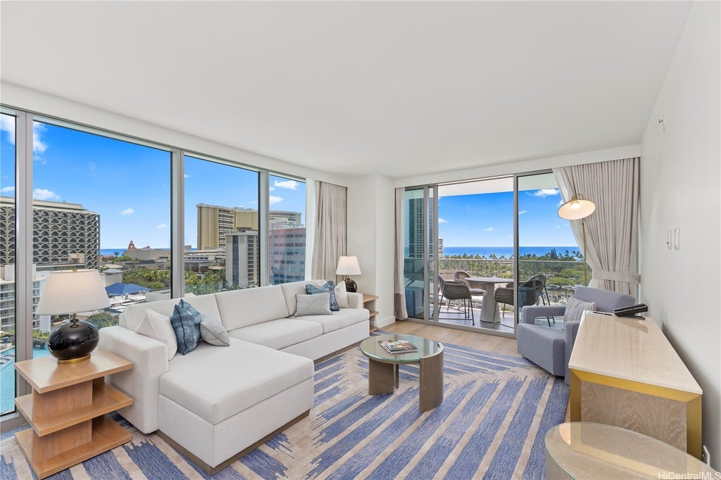 (unit #e1116) 383 Kalaimoku Street, Honolulu