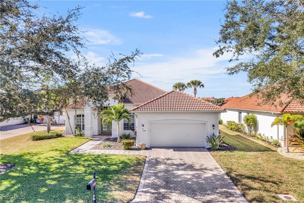 11099 Sea Tropic Ln, Fort Myers