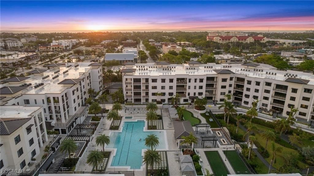 1125 Central Ave 463, NAPLES