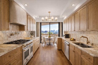 Photo of Listing #A11940985