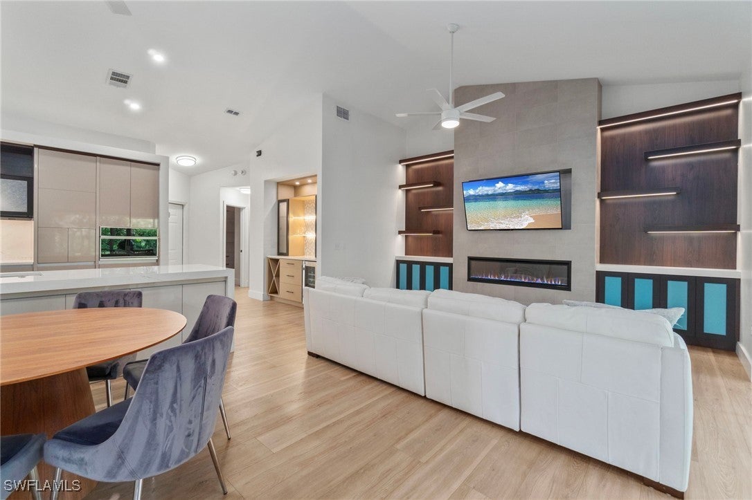 Photo of Listing #226001120