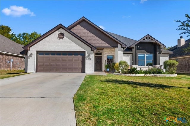 7306 Golden Heart Drive, Temple