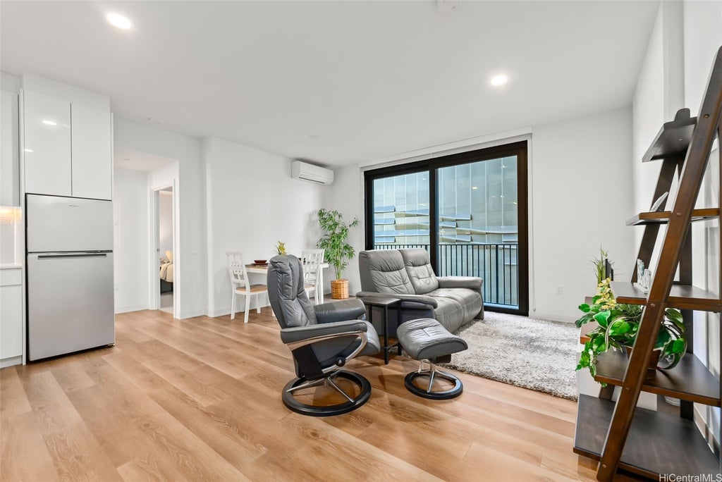 (unit #512) 987 Queen Street, Honolulu