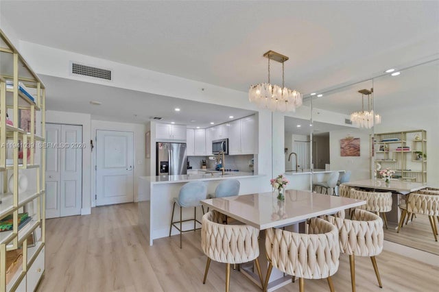 5 of 22 - 1250 S Miami Ave 2212, Miami, FL