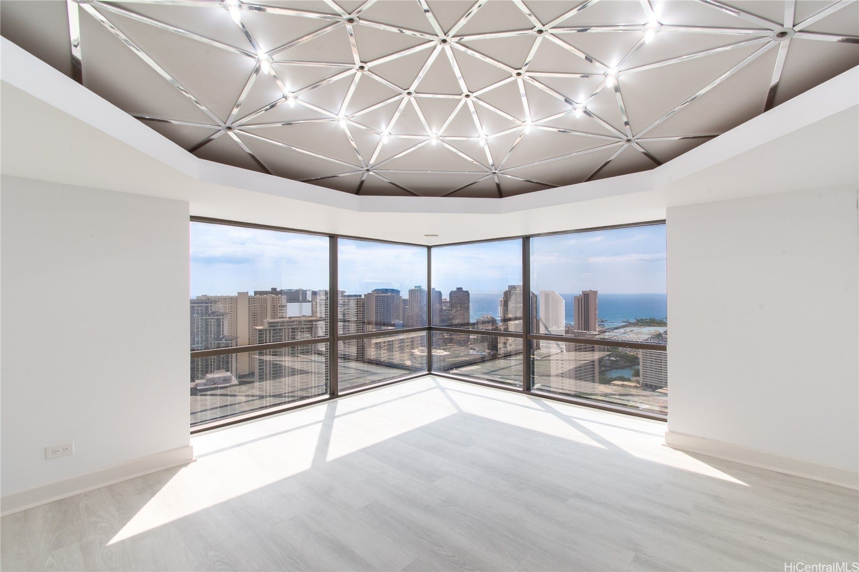 Photo of Listing #202600515