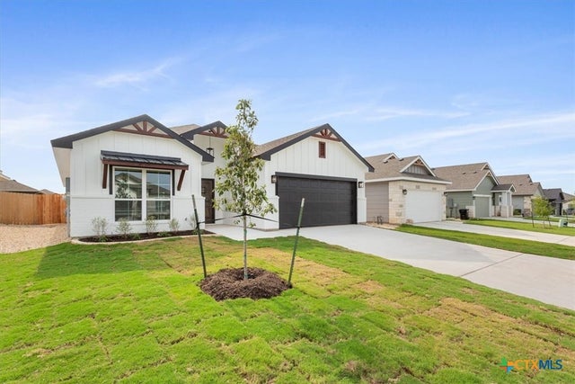 2221 Bigtooth Maple Road, Temple