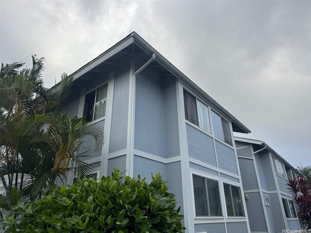 (unit #58) 95-1011 Ainamakua Drive, Mililani