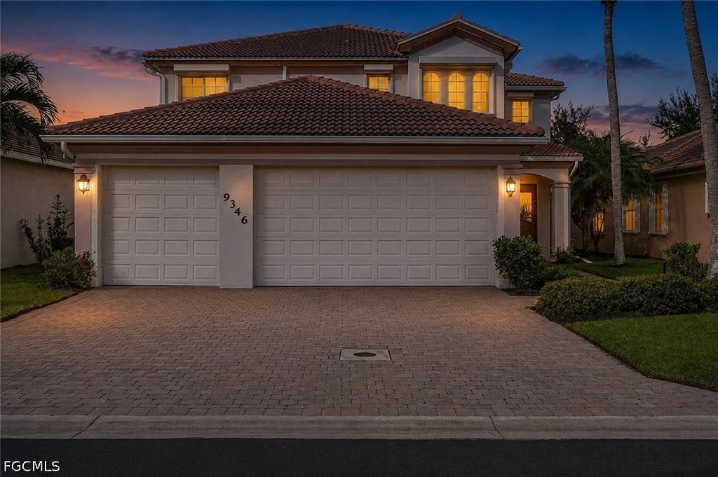 9346 Spanish Moss Way, BONITA SPRINGS