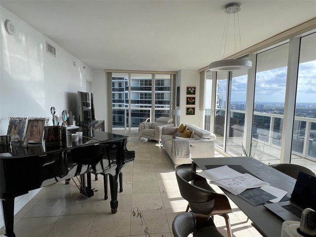 1830 S Ocean Dr 3006, Hallandale Beach