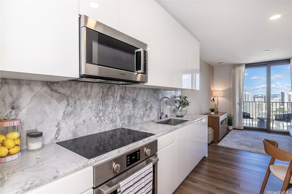 (unit #3609) 987 Queen Street, Honolulu