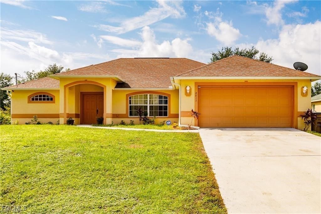 2611 65th St W, Lehigh Acres