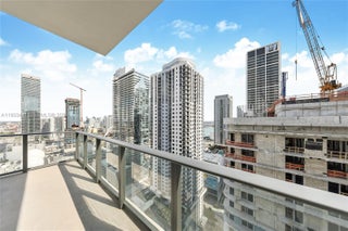 Photo of Listing #A11933441