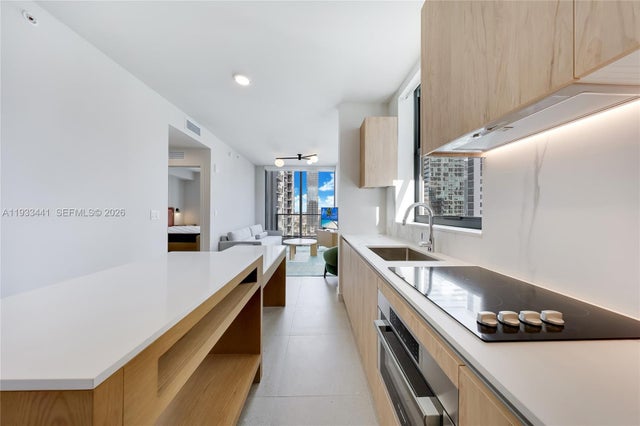 4 of 27 - 11 Ne 6th Street 3209, Miami, FL